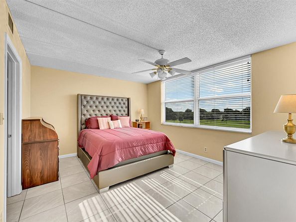 7620 NW 18th St 403, Margate FL 33063