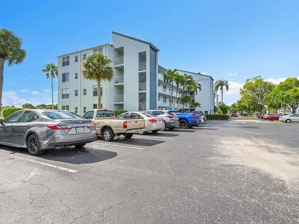 7620 NW 18th St 403, Margate FL 33063