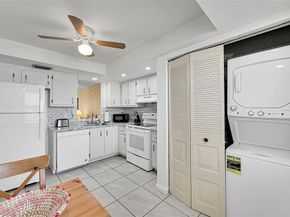 7620 NW 18th St 403, Margate FL 33063