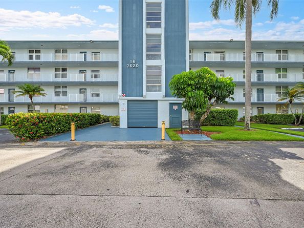 7620 NW 18th St 403, Margate FL 33063