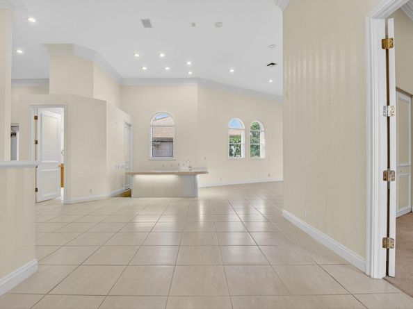 2525 Seminole Circle, West Palm Beach FL 33409