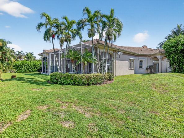 2525 Seminole Circle, West Palm Beach FL 33409