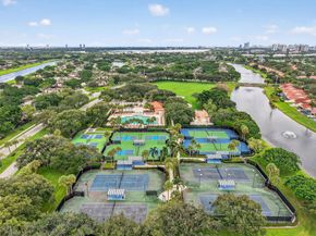 2525 Seminole Circle, West Palm Beach FL 33409