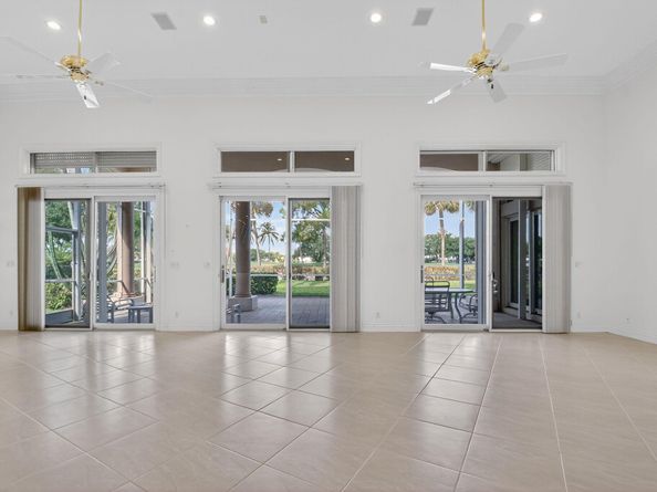 2525 Seminole Circle, West Palm Beach FL 33409