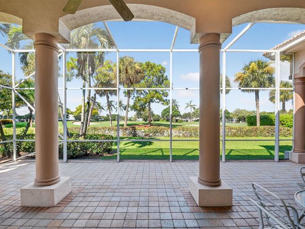 2525 Seminole Circle, West Palm Beach FL 33409