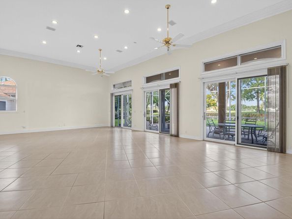 2525 Seminole Circle, West Palm Beach FL 33409