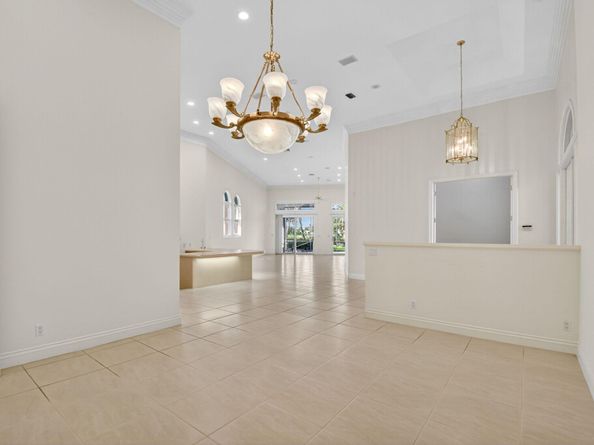 2525 Seminole Circle, West Palm Beach FL 33409