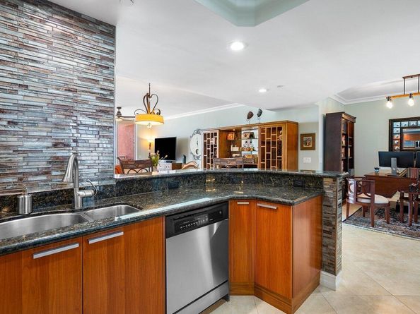 2650 Lake Shore Drive 1401, Riviera Beach FL 33404