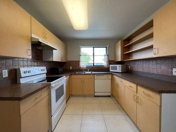 10225 NW 33rd Street, Sunrise FL 33351