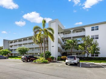 3001 Portofino Isle