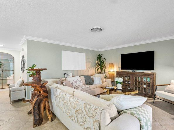 401 SE 14th Avenue, Pompano Beach FL 33060
