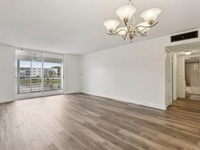 1024 SE 4th Ave 204, Dania Beach FL 33004