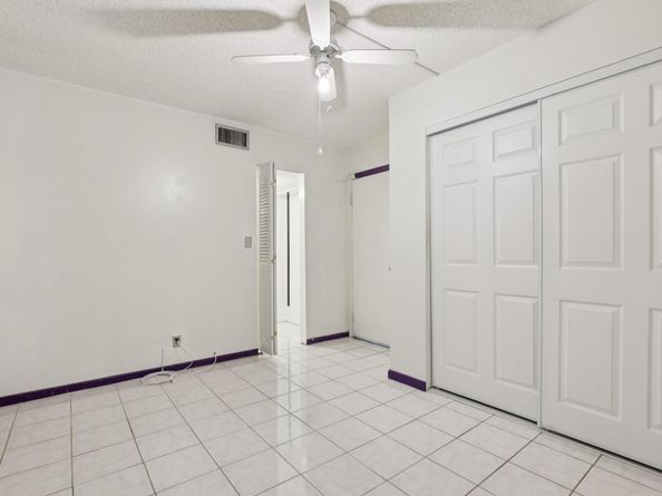 1024 SE 4th Ave 204, Dania Beach FL 33004