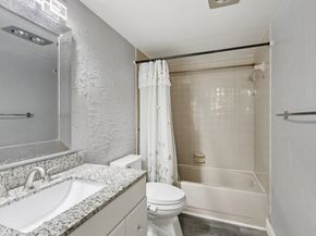 1024 SE 4th Ave 204, Dania Beach FL 33004