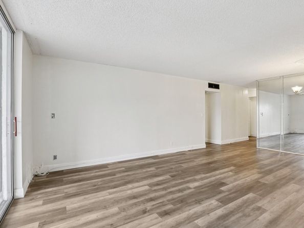 1024 SE 4th Ave 204, Dania Beach FL 33004