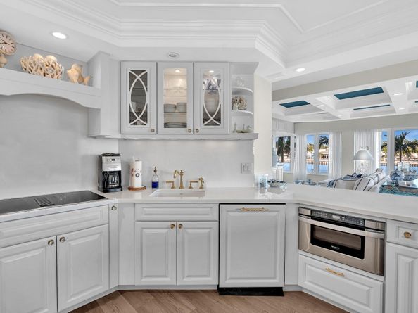 701 E Camino Real 2J, Boca Raton FL 33432