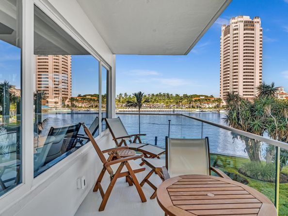 701 E Camino Real 2J, Boca Raton FL 33432