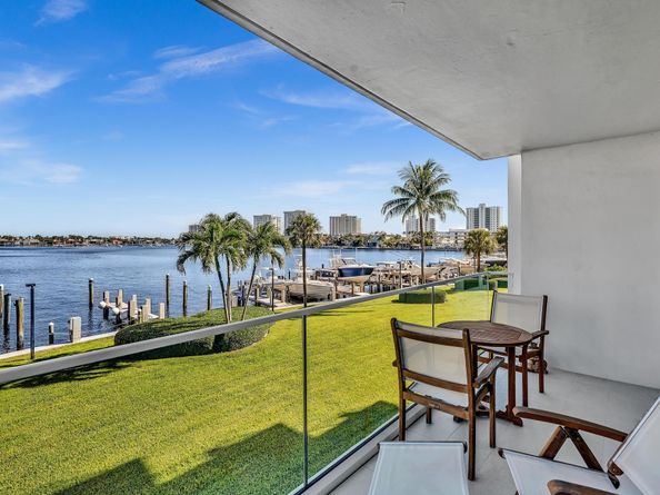 701 E Camino Real 2J, Boca Raton FL 33432