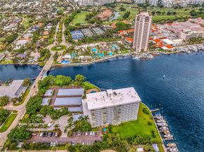 701 E Camino Real 2J, Boca Raton FL 33432