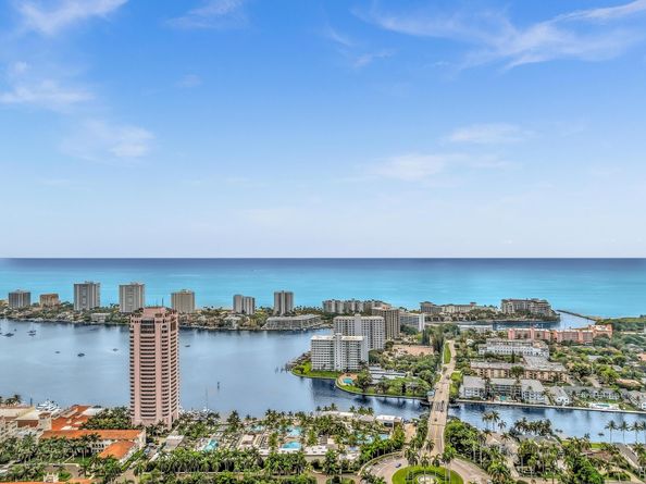 701 E Camino Real 2J, Boca Raton FL 33432