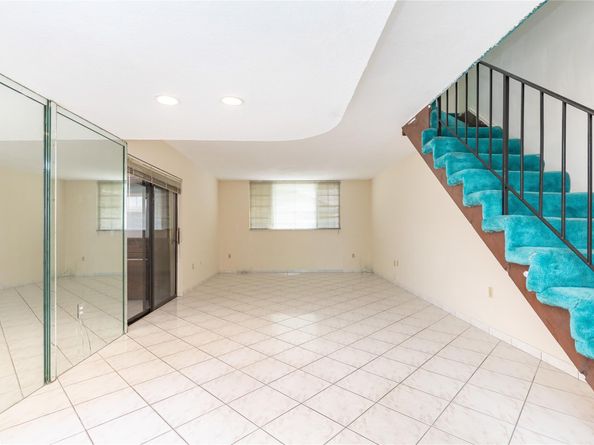 4281 W 10th Ct, Hialeah FL 33012