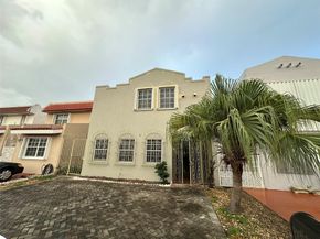 4281 W 10th Ct, Hialeah FL 33012