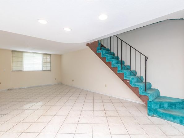 4281 W 10th Ct, Hialeah FL 33012