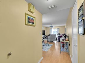 3475 Broken Woods Dr 401, Coral Springs FL 33065