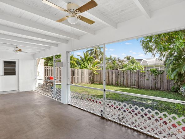 3817 NW 84th Ave, Coral Springs FL 33065