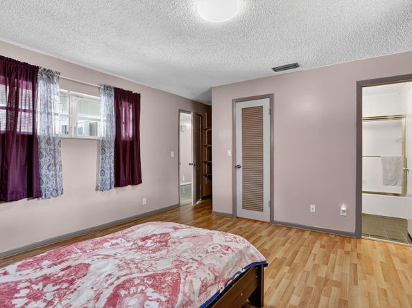 3817 NW 84th Ave, Coral Springs FL 33065
