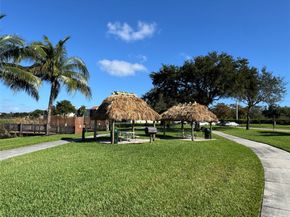 112 Lake Emerald 206, Oakland Park FL 33309