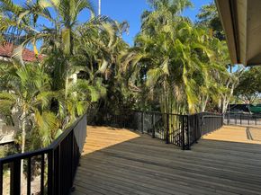 112 Lake Emerald 206, Oakland Park FL 33309