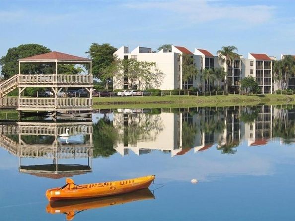 112 Lake Emerald 206, Oakland Park FL 33309