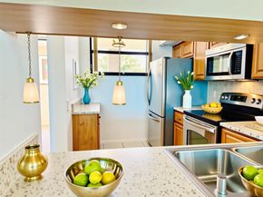 112 Lake Emerald 206, Oakland Park FL 33309