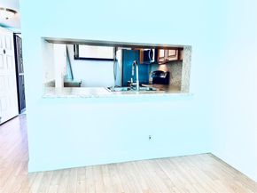 112 Lake Emerald 206, Oakland Park FL 33309