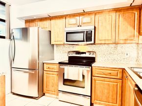 112 Lake Emerald 206, Oakland Park FL 33309