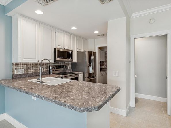 2064 Tigris Drive, West Palm Beach FL 33411