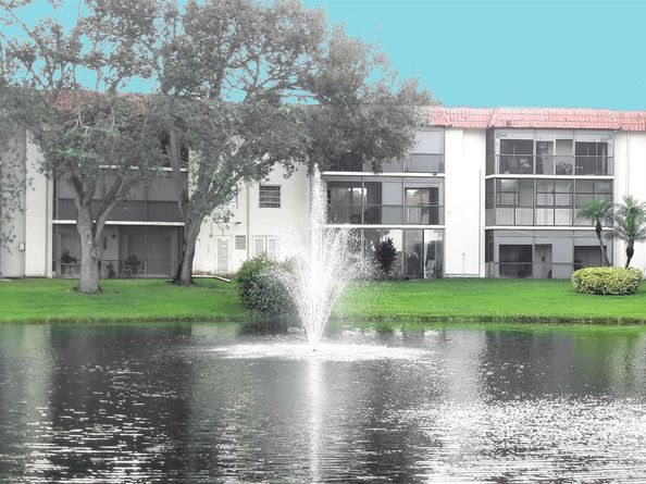 381 S HollybrookDrive 204, Pembroke Pines FL 33025