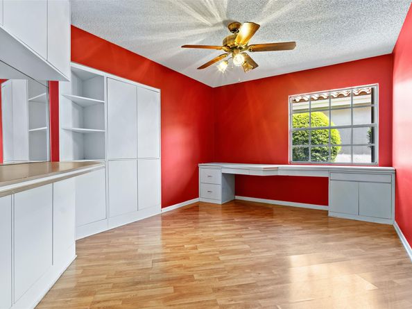 1487 Garden Rd, Weston FL 33326