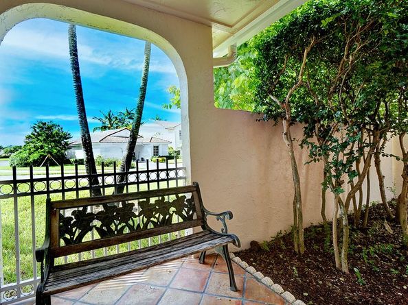 1487 Garden Rd, Weston FL 33326