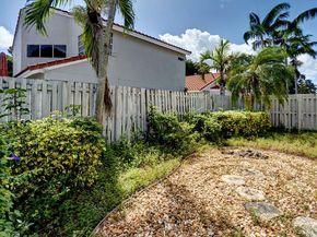 1487 Garden Rd, Weston FL 33326