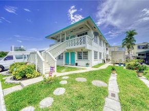 3220 Canal Dr, Pompano Beach FL 33062