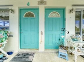 3220 Canal Dr, Pompano Beach FL 33062