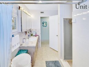 3220 Canal Dr, Pompano Beach FL 33062