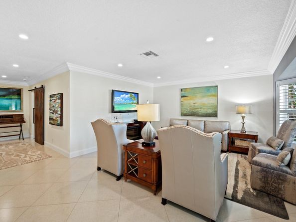 2200 NE 36th St, #1-2, Fort Lauderdale FL 33308