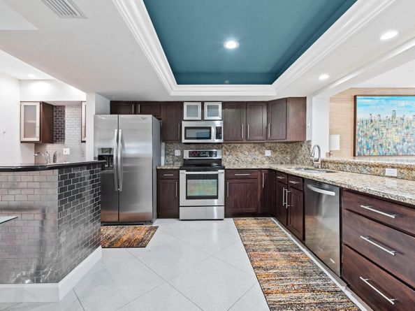 2200 NE 36th St, #1-2, Fort Lauderdale FL 33308
