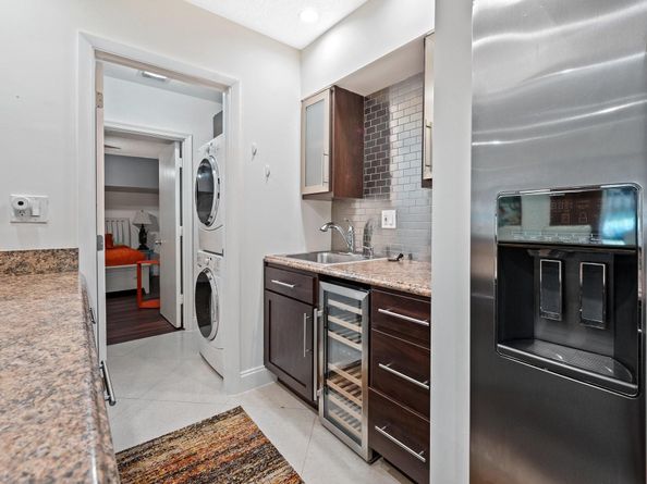 2200 NE 36th St, #1-2, Fort Lauderdale FL 33308