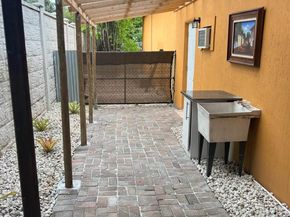 14500 NE 2nd Ave, Miami FL 33161
