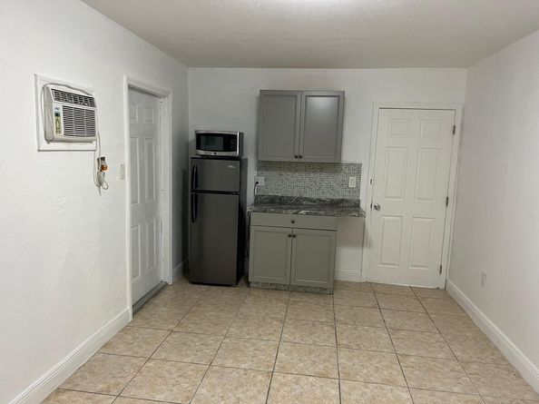 14500 NE 2nd Ave, Miami FL 33161