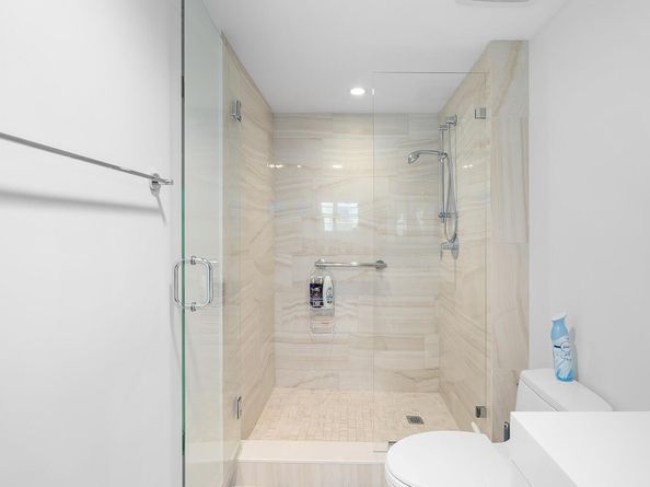 1701 S Ocean Drive 401, Hollywood FL 33019